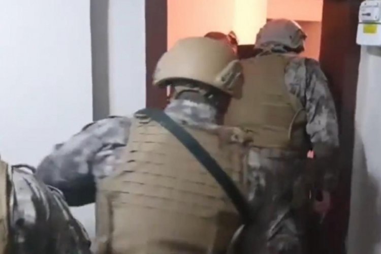 "Sarallar" su&ccedil; &ouml;rg&uuml;t&uuml;ne y&ouml;nelik operasyonda yakalanan zanlılar adliyede