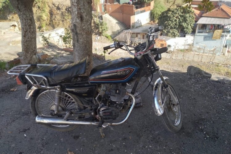Balıkesir'de polis motosiklet hırsızlarını yakaladı