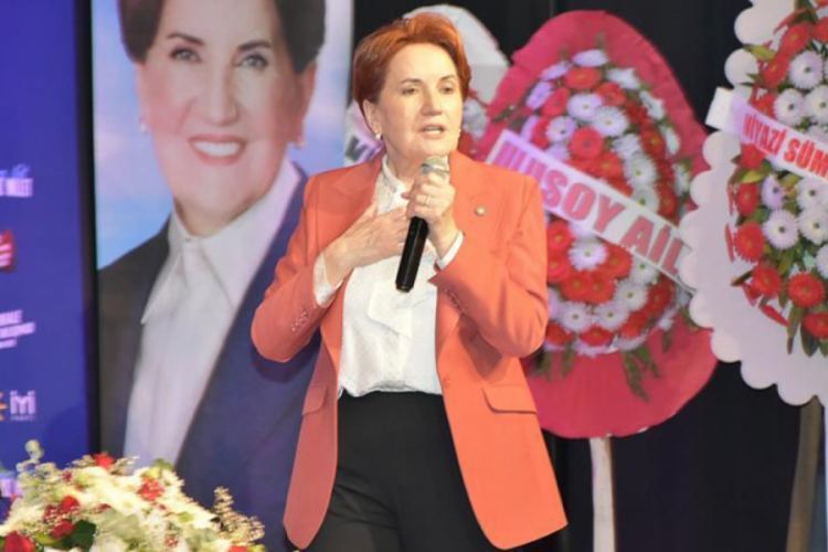 Meral Akşener, Kırıkkale'de aday tanıtım toplantısına katıldı