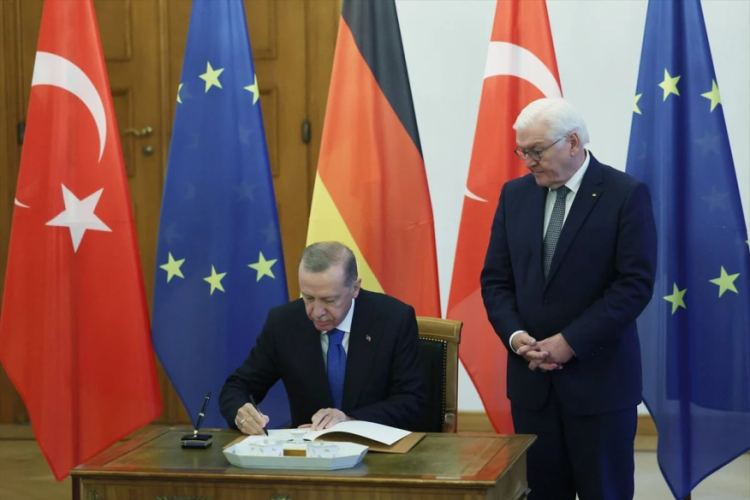 Cumhurbaşkanı Erdoğan, Almanya Cumhurbaşkanı ile g&ouml;r&uuml;şt&uuml;