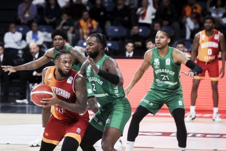 Bursaspor İnfo Yatırım, deplasmanda ilk galibiyetini elde etti