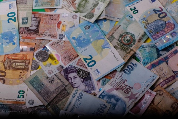 Dolar-Euro kuru bug&uuml;n ne kadar? (Serbest piyasada d&ouml;viz fiyatları)