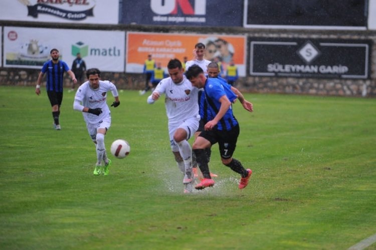 Karacabey Belediyespor 3 puanı tek golle aldı