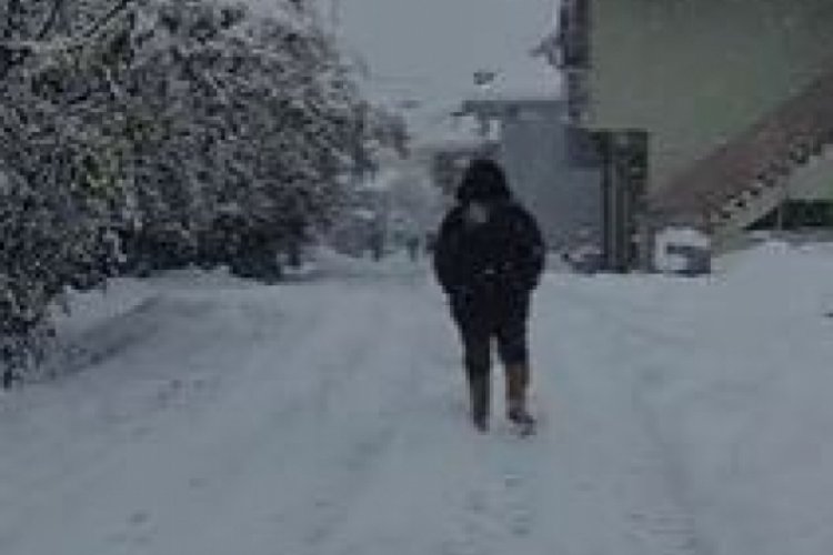 Bursa'da kar yağışı hayatı olumsuz etkiledi