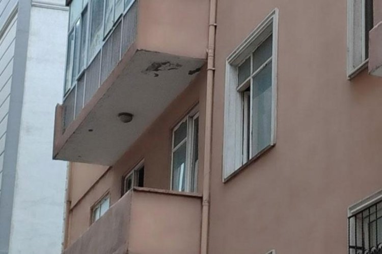 İstanbul'da daireyi tarım ilacıyla ila&ccedil;ladı! 4 kişinin zehirlenmesine neden oldu