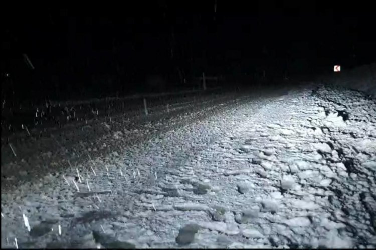Bursa'da kapatılan kara yolu yeniden a&ccedil;ıldı