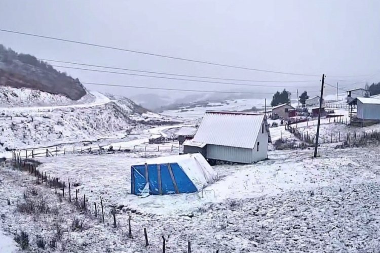 Ordu'da yaylalar beyaza b&uuml;r&uuml;nd&uuml;