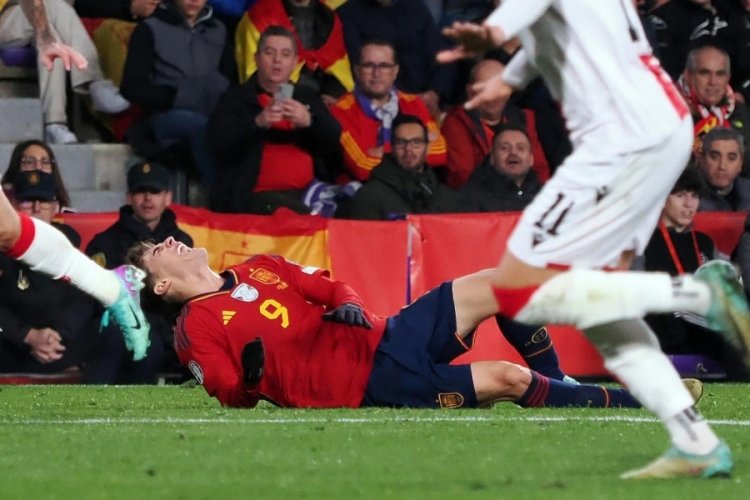 Barcelona, Gavi'nin sağ &ouml;n &ccedil;apraz bağının yırtıldığını a&ccedil;ıkladı