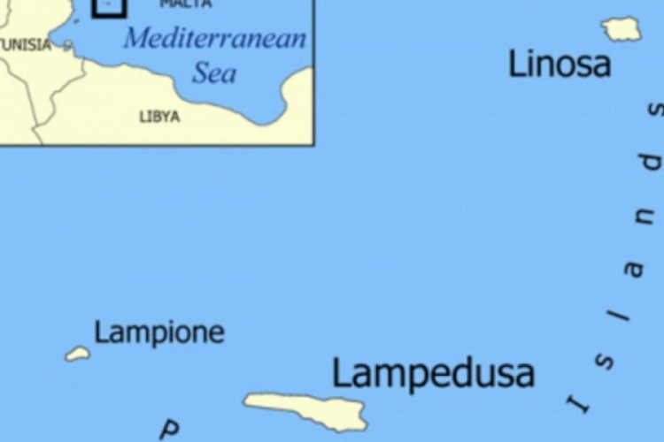 İtalya'nın Lampedusa Adası a&ccedil;ıklarında g&ouml;&ccedil;men teknesi battı!