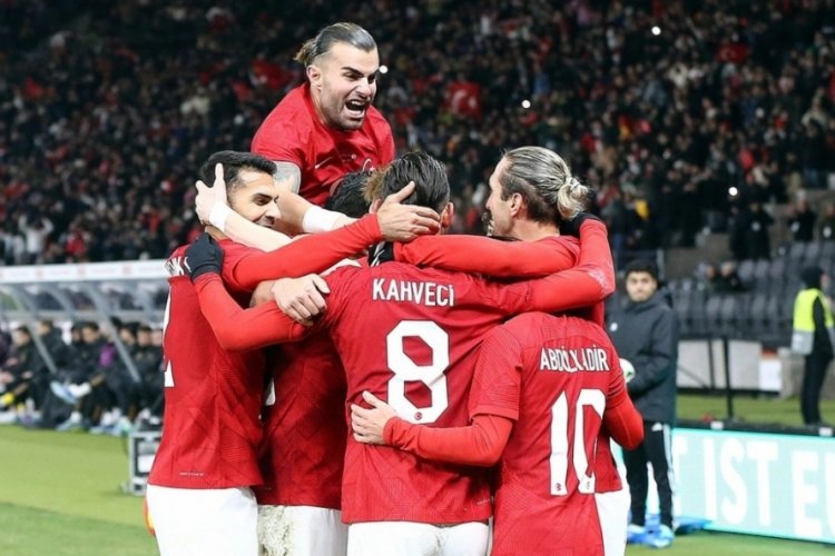 A Milli Takım, Galler'de liderlik ma&ccedil;ına &ccedil;ıkıyor
