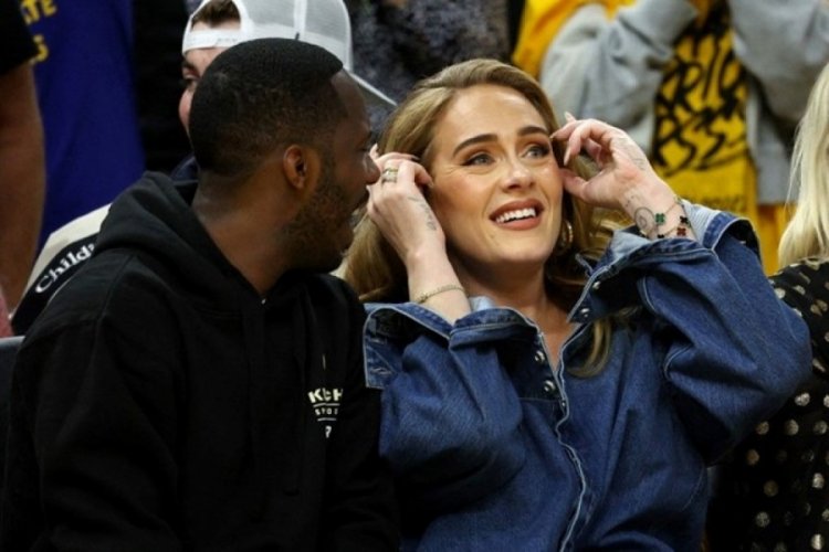 Adele evlendiğini a&ccedil;ıkladı