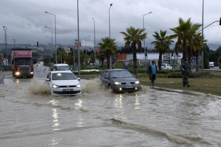 Aydın'ın kıyı il&ccedil;elerine sağanak yağış uyarısı