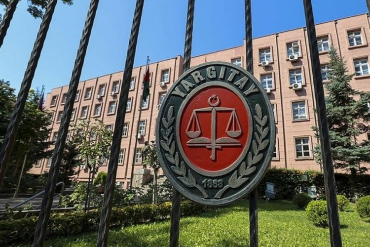 Yargıtay'ın Anayasa Mahkemesi &uuml;yeleri hakkındaki su&ccedil; duyurusuyla ilgili mevzuat incelemesi