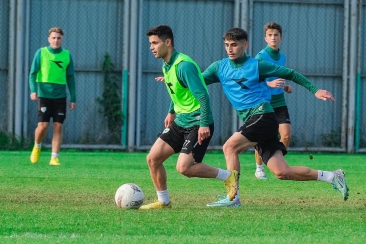 Bursaspor'da 1461 Trabzon FK ma&ccedil;ı hazırlıkları s&uuml;r&uuml;yor