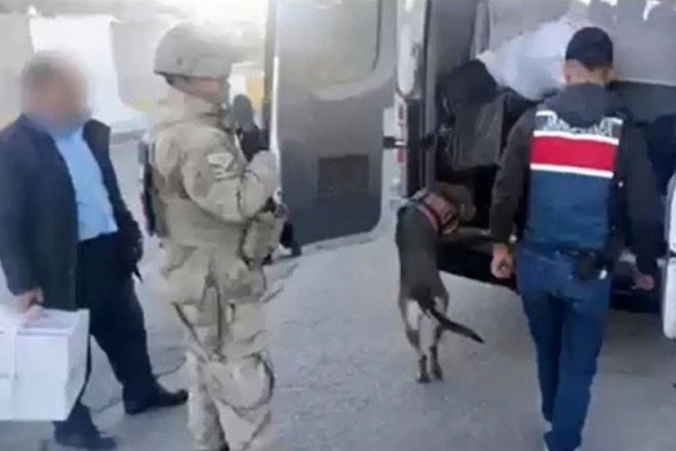 Van'da 9 kişi tutuklandı