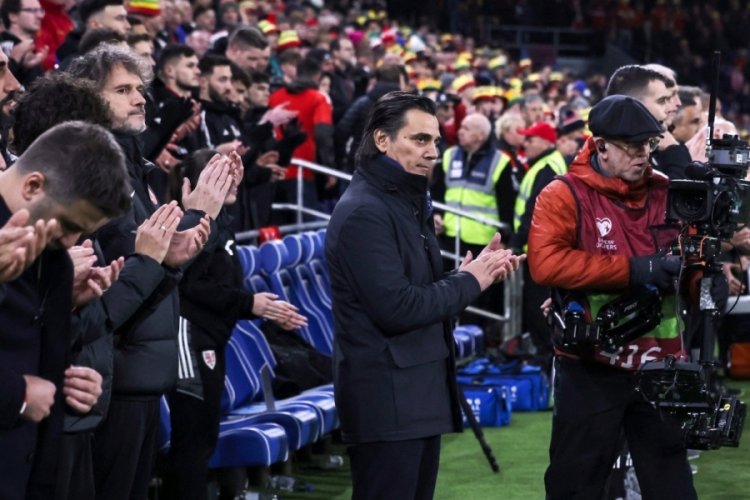 Montella: Bu bayrak i&ccedil;in elimden geleni yapacağım