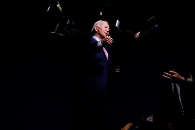 Biden, ilk kez Trump'ın gerisinde kaldı