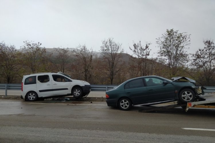&Ccedil;ankırı'da gizli buzlanma kazaları beraberinde getirdi