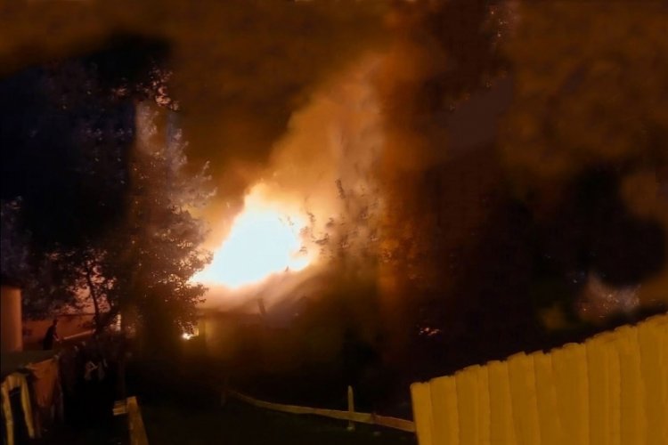 Tekirdağ'da ev alev alev yandı
