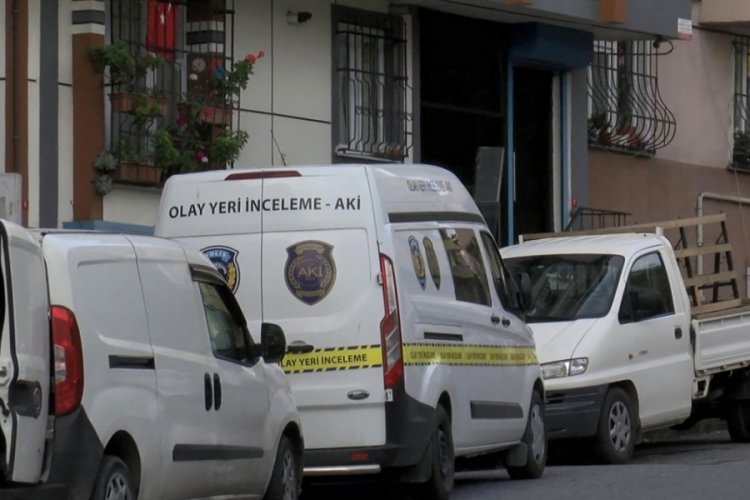 İstanbul'da vahşet! Evini bastığı kadın ve kızını katledip kendini &ouml;ld&uuml;rd&uuml;