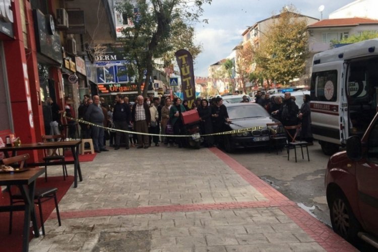Kocaeli'de erkek vahşeti! Restoranda yemek yiyen kadın, eski eşi tarafından katledildi