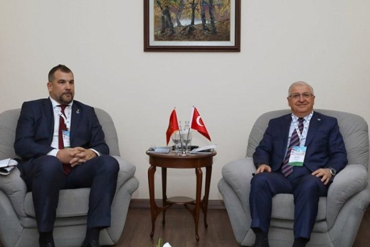 Bakan G&uuml;ler Moldova Savunma Bakanı ile g&ouml;r&uuml;şt&uuml;