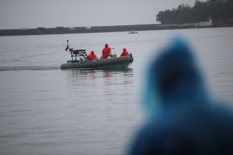 Zonguldak'ta batan gemide kaybolan personelleri arama &ccedil;alışmaları s&uuml;r&uuml;yor