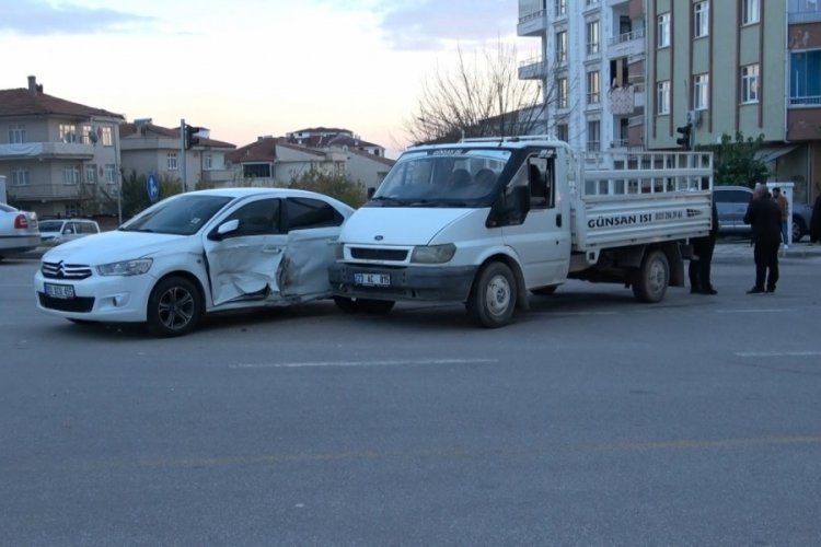 Elazığ'da trafik kazası! 4 yaralı