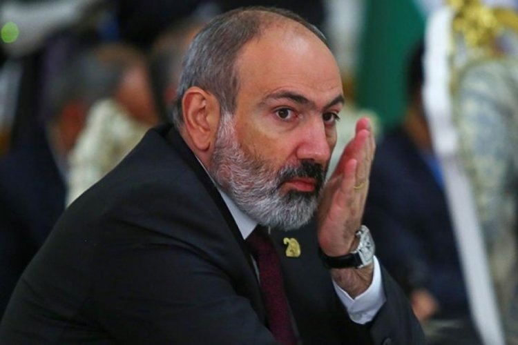Toplantıda elektrikler kesilince Paşinyan &ccedil;ılgına d&ouml;nd&uuml;!