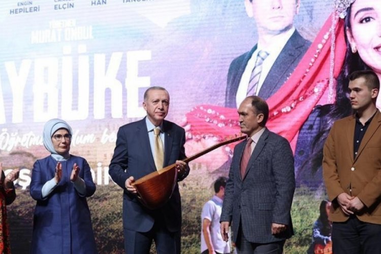 Cumhurbaşkanı Erdoğan "Ayb&uuml;ke: &Ouml;ğretmen Oldum Ben" filminin galasına katıldı
