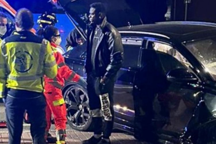 Adana Demirspor'un futbolcusu Mario Balotelli trafik kazası ge&ccedil;irdi!