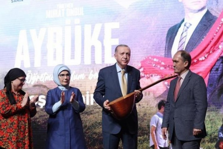 Emine Erdoğan'dan '&Ouml;ğretmenler G&uuml;n&uuml;' paylaşımı