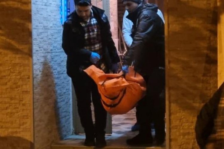 İstanbul'da korkun&ccedil; olay! Tartıştığı kişiyi başından bı&ccedil;akladı