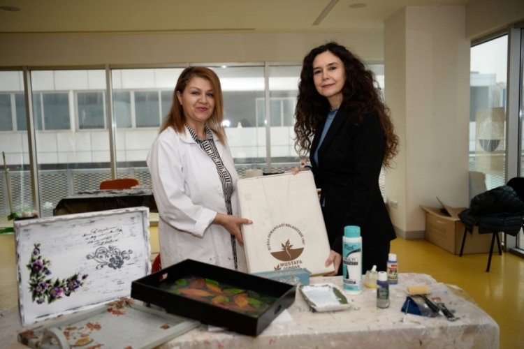 Bursa'da OSMEK ve BAREM &ouml;ğretmenlerine kutlama