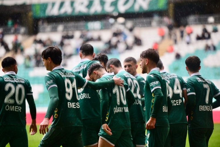 Bursaspor'da ekonomik sıkıntı! Maaşlar gecikti