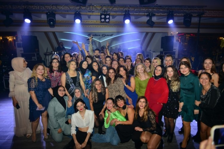 Bursa'da &ouml;ğretmenler Mehmet'le coştu!