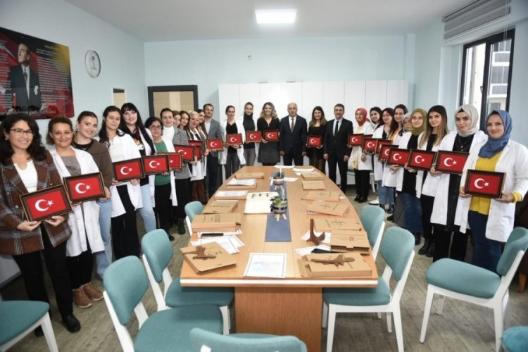 Bursa'da Davut Aydın, 1040 eğitim &ccedil;alışanını tek tek ziyaret etti