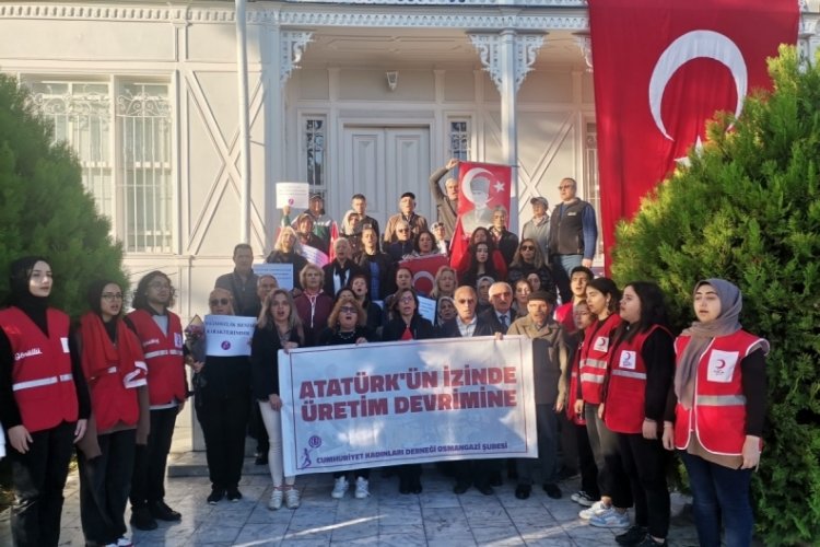 Bursa'da kadına y&ouml;nelik şiddetle m&uuml;cadelenin &ouml;nemi vurgulandı!