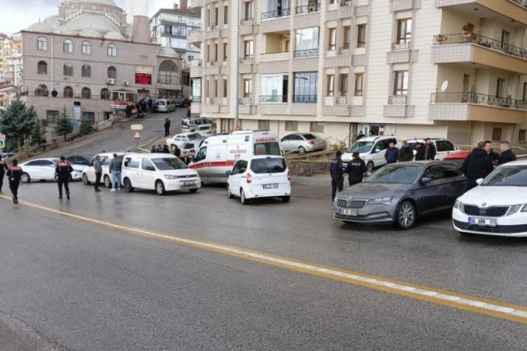 Ankara'da yine komşu kavgası: &Ouml;l&uuml; ve yaralılar var