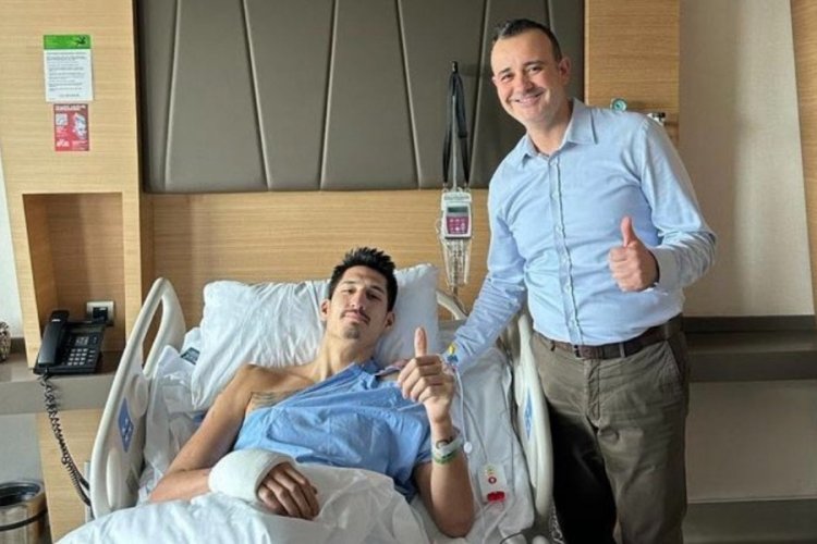 Anadolu Efesli Derek Willis ameliyat oldu