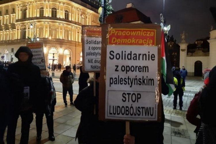 Polonyalılar, eksi 4 derecede Filistin'e destek g&ouml;sterisi d&uuml;zenledi