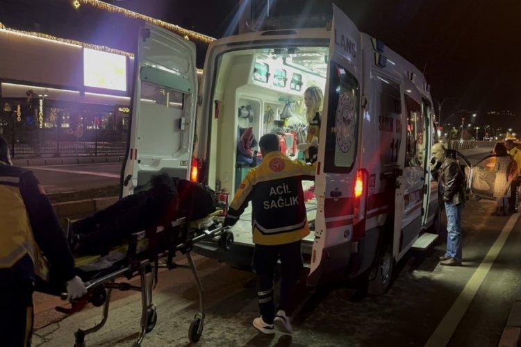 Elazığ'da zincirleme trafik kazasında 3 kişi yaralandı