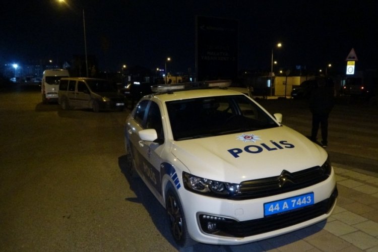 Malatya'da ş&uuml;pheli &ccedil;anta polisi alarma ge&ccedil;irdi