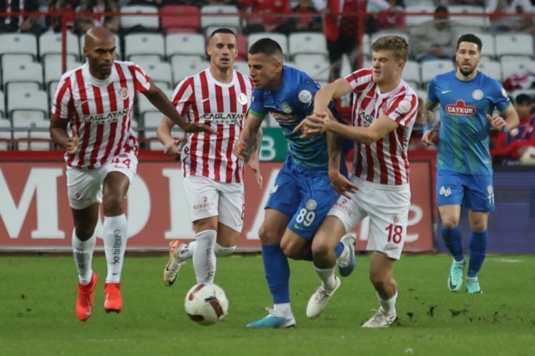Antalyaspor &Ccedil;aykur Rizespor işe berabere kaldı