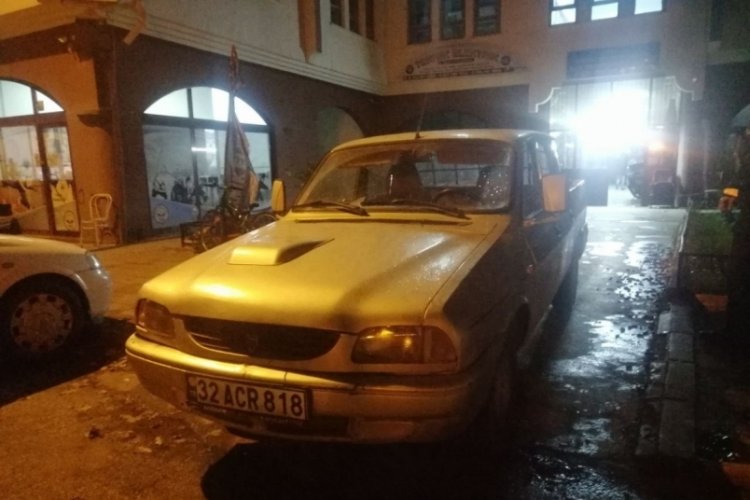 Isparta'da cesedi yol kenarına atıp, karakola giderek cinayeti itiraf ettiler