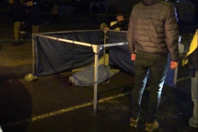 K&uuml;tahya'da otomobilin &ccedil;arptığı kadın hayatını kaybetti