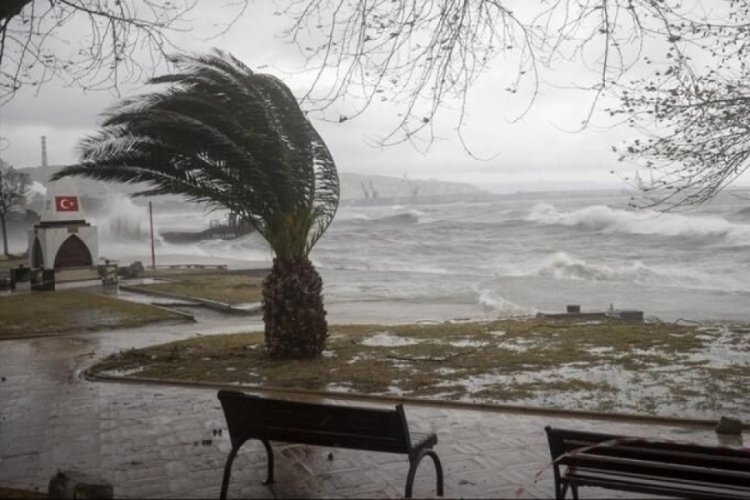 Zonguldak'ta eğitime 1 g&uuml;n ara verildi