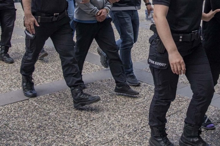 2 ilde uyuşturucu tacirlerine operasyon: 29 g&ouml;zaltı