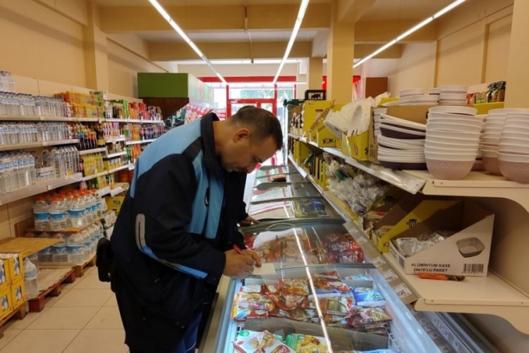 Bursa'da market denetimleri aralıksız s&uuml;r&uuml;yor