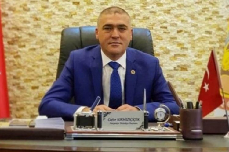 CHP'li Cafer Kırmızı&ccedil;i&ccedil;ek istifa etti